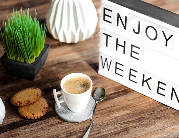 Enjoy the weekend sign to promote dentist open Saturday Aurora